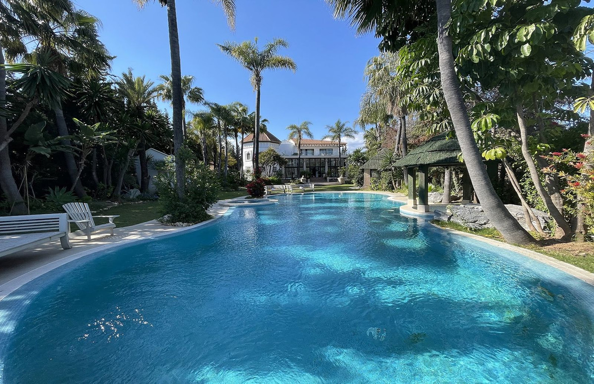 Nueva Andalucía, Marbella