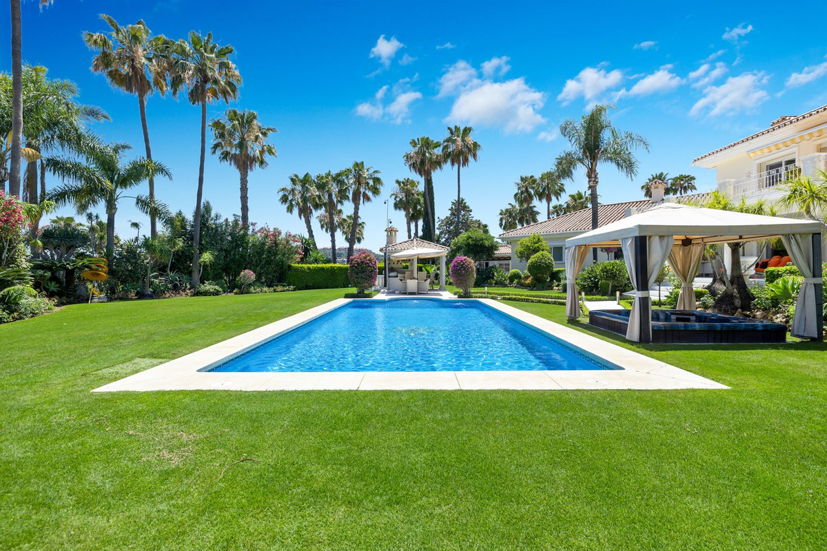 Nueva Andalucía, Marbella